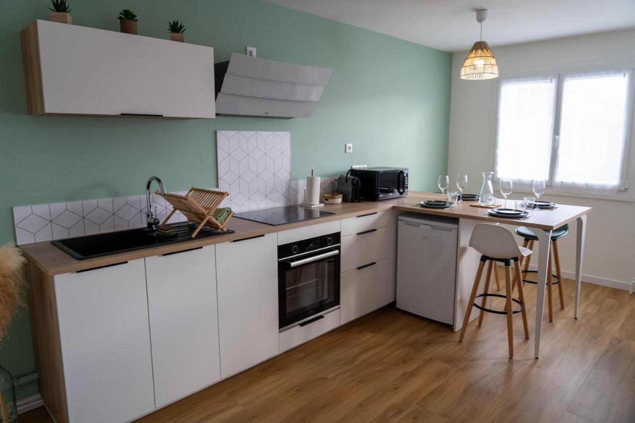 Casa Ragazzi - Meuble De Tourisme Classe 2 Etoiles - Refait A Neuf - Calme - Parking Gratuit A Proximite Lempdes 외부 사진
